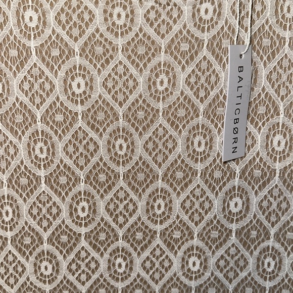 Baltic Born lace dress - Picture 2 of 2